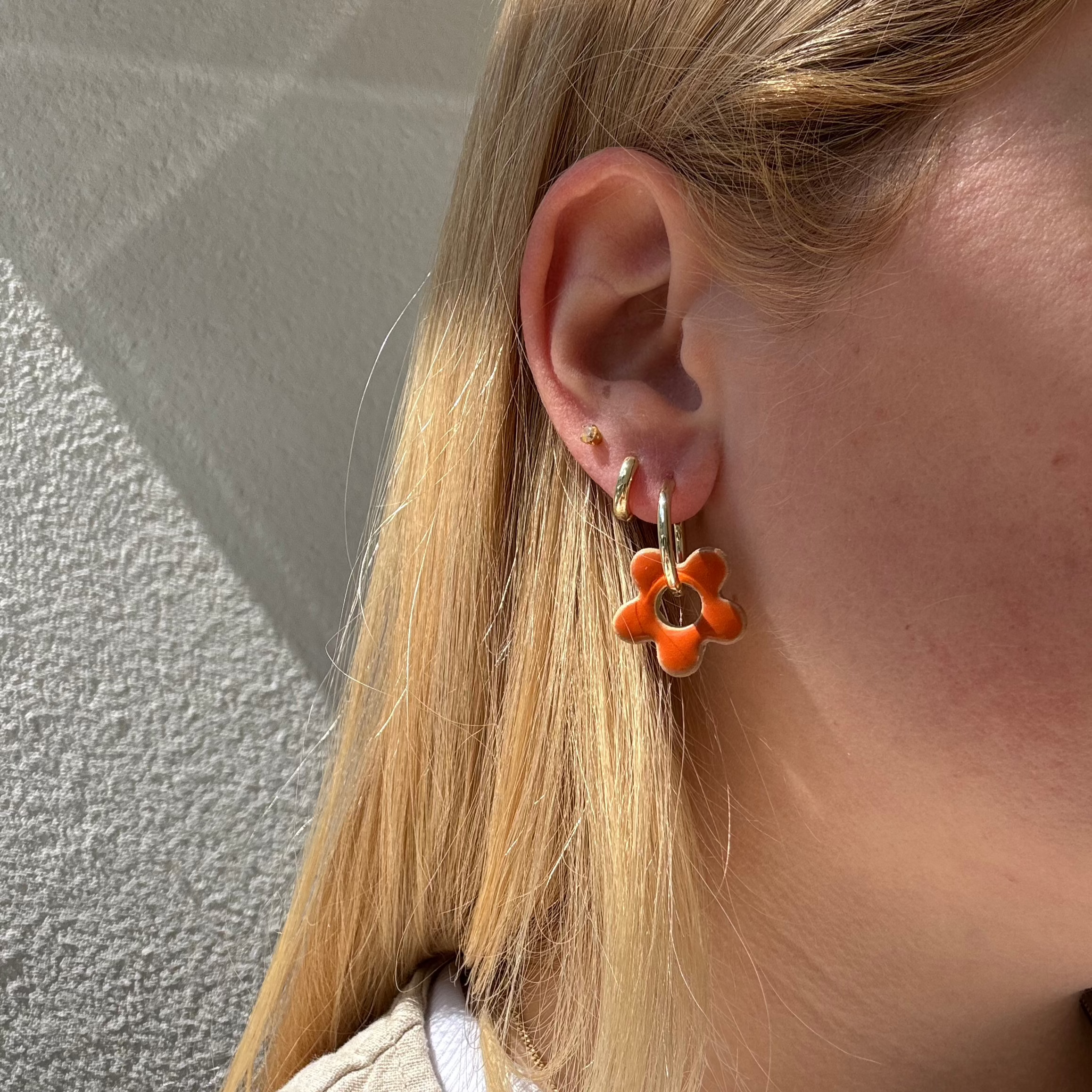 Handgemachte Keramikohrringe - Flowers Orange