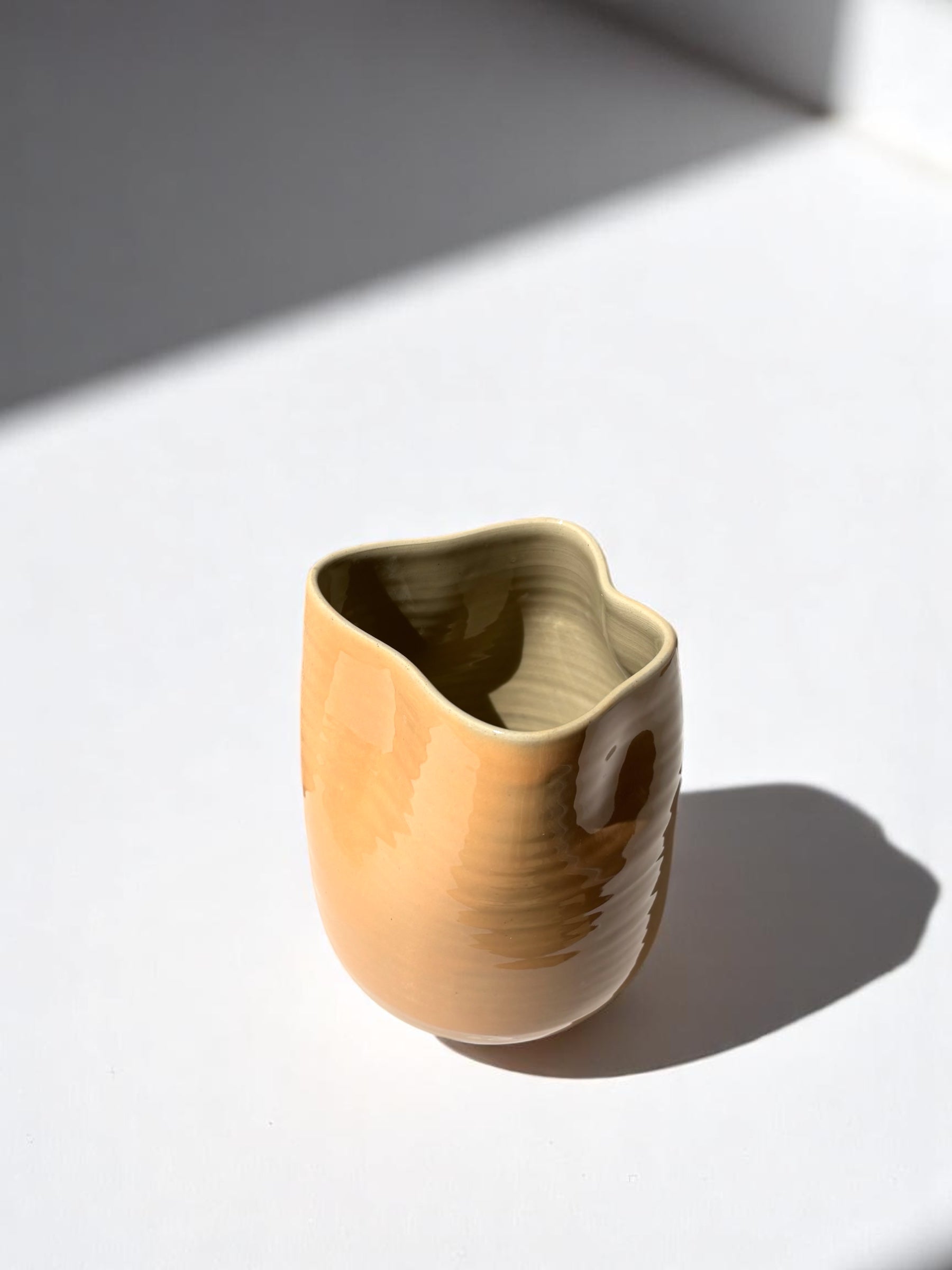 Handgemachte Keramikvase - Poppyvase Carneol