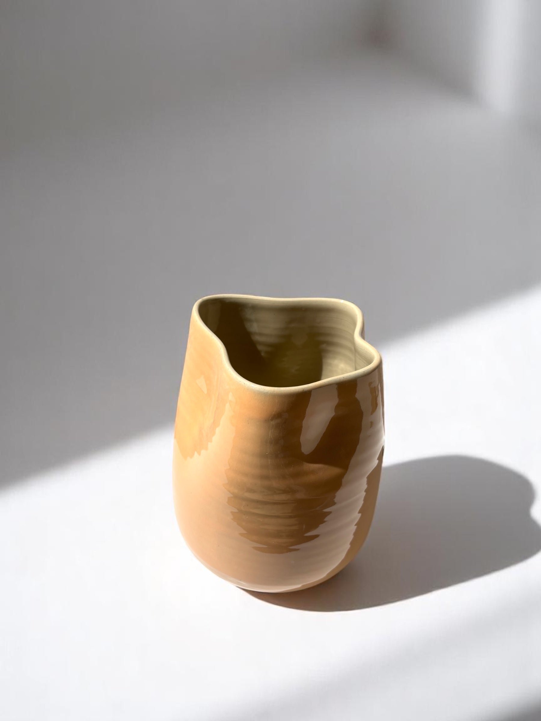Handgemachte Keramikvase - Poppyvase Carneol