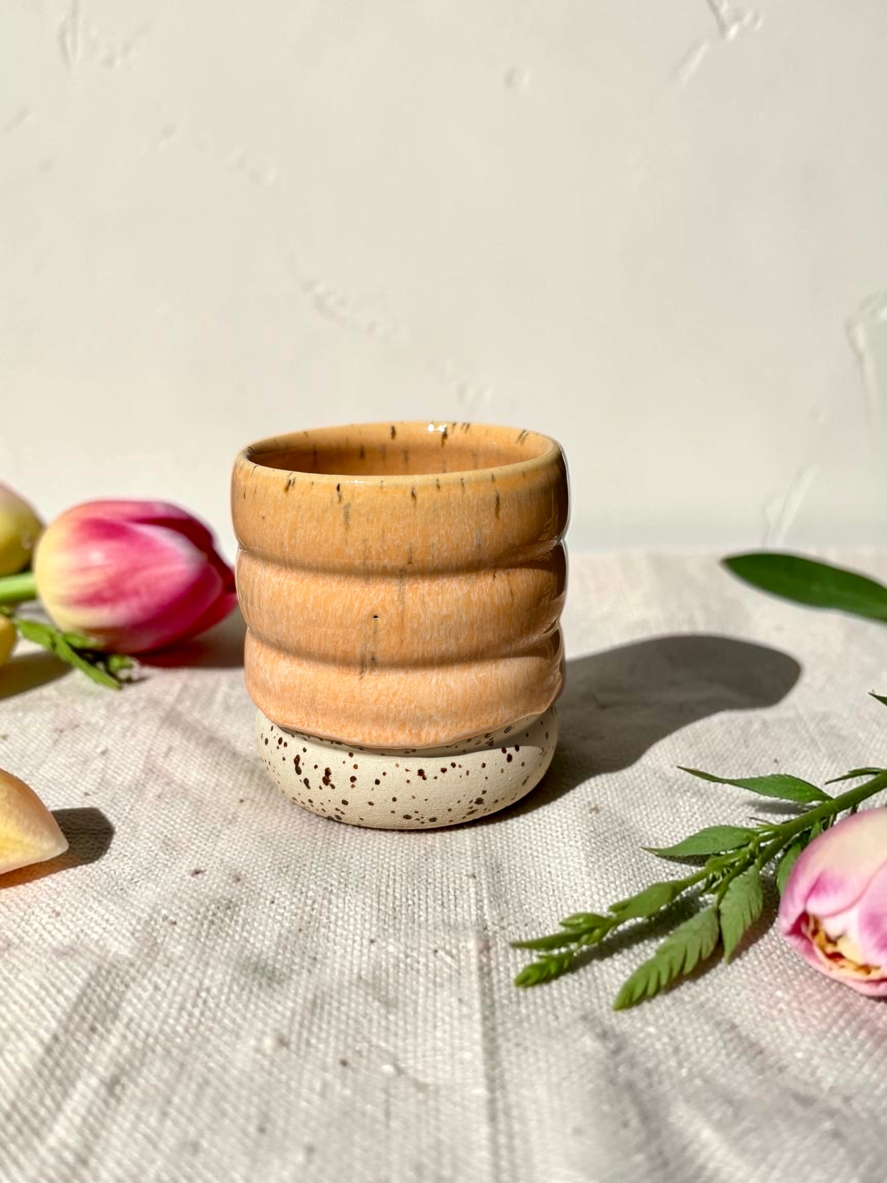 Handgemachte Keramiktasse - Bubble Peach