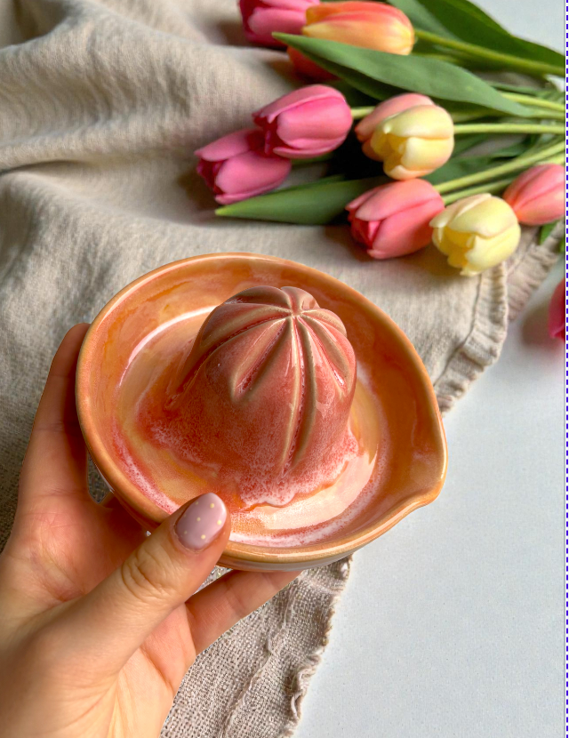 Handgemachte Keramikzitruspresse - Peach