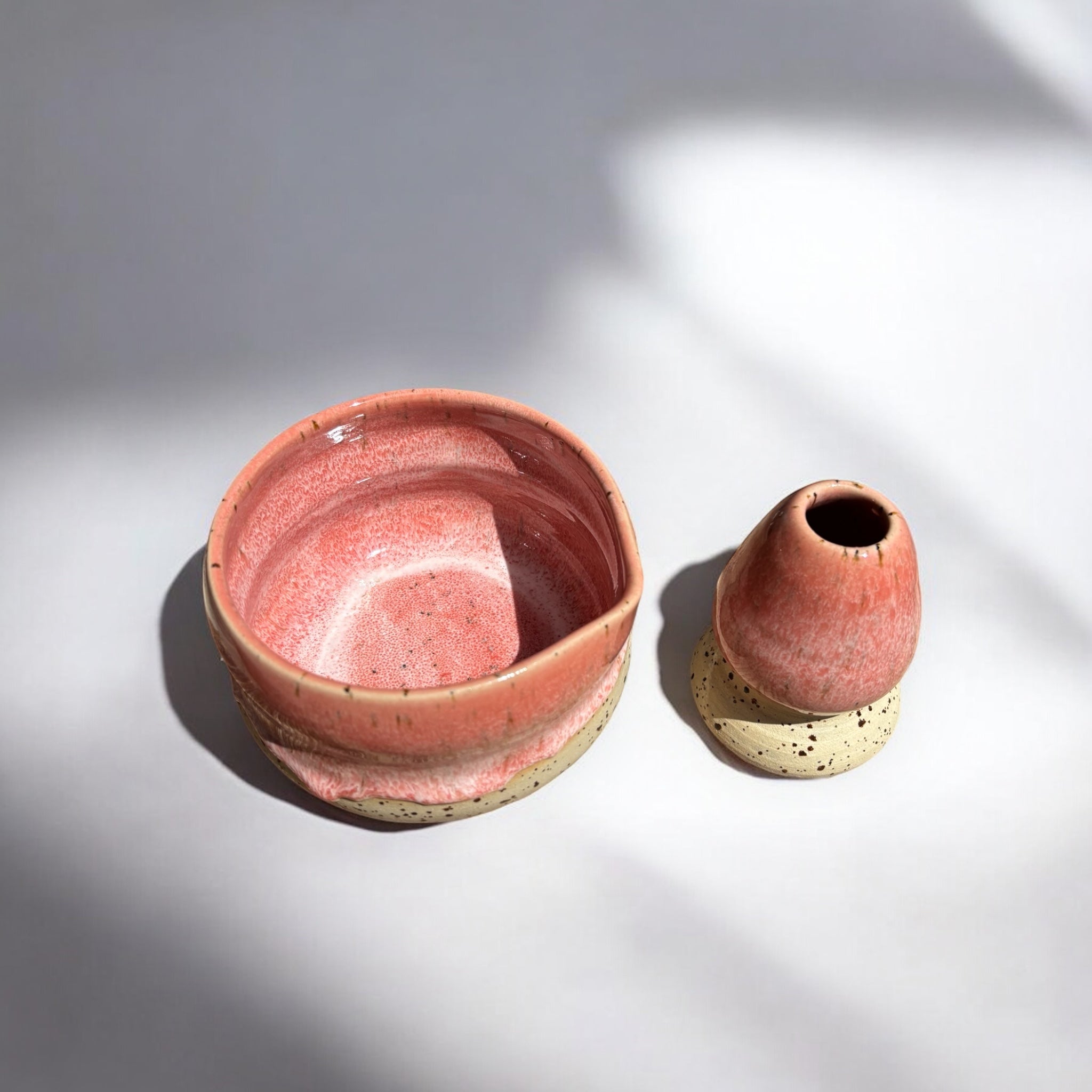 Keramik Matcha Bowl mit Chasenhalter – Strawberry