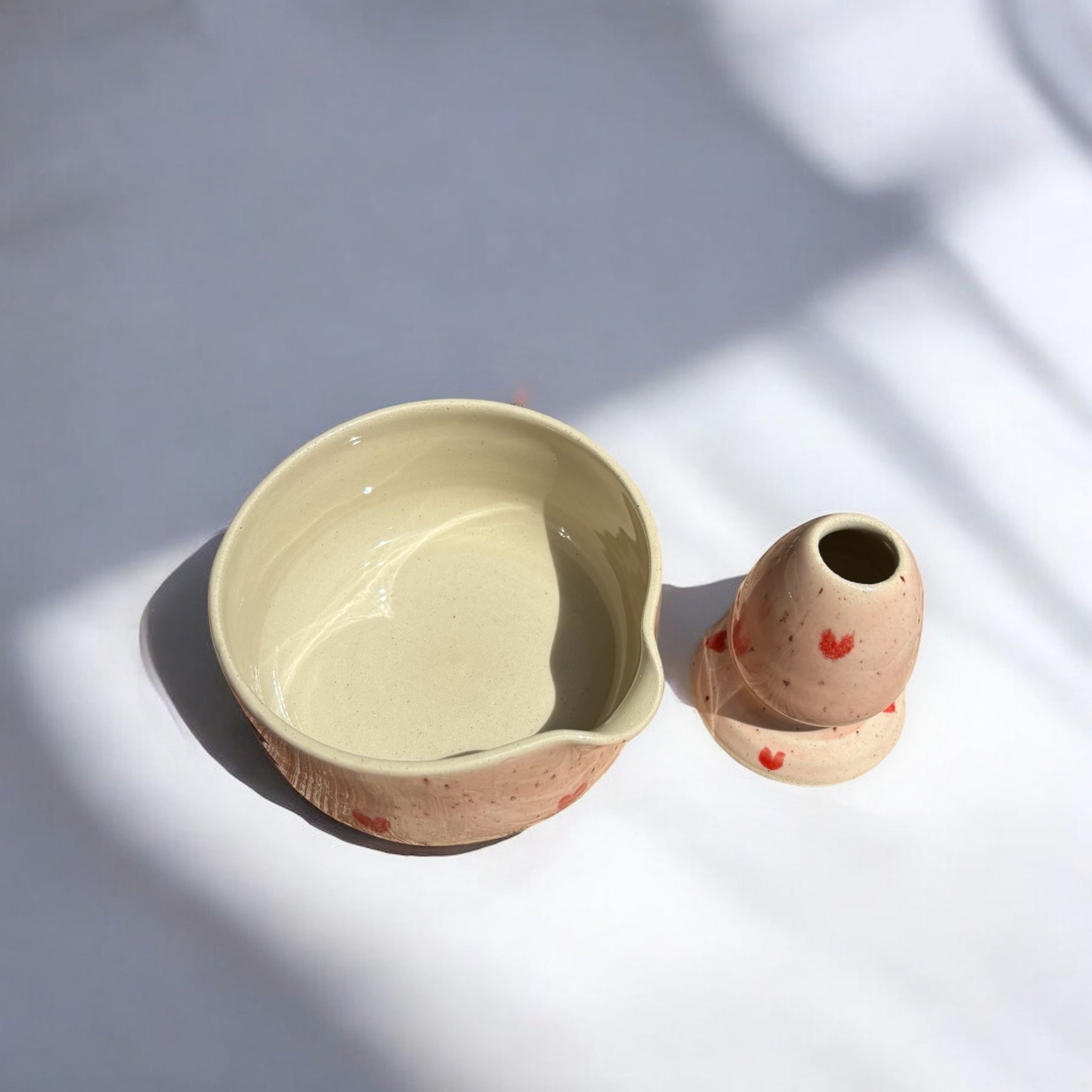 Keramik Matcha Bowl mit Chasenhalter – Hearts