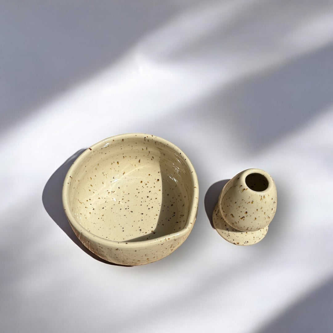 Keramik Matcha Bowl mit Chasenhalter – Dots