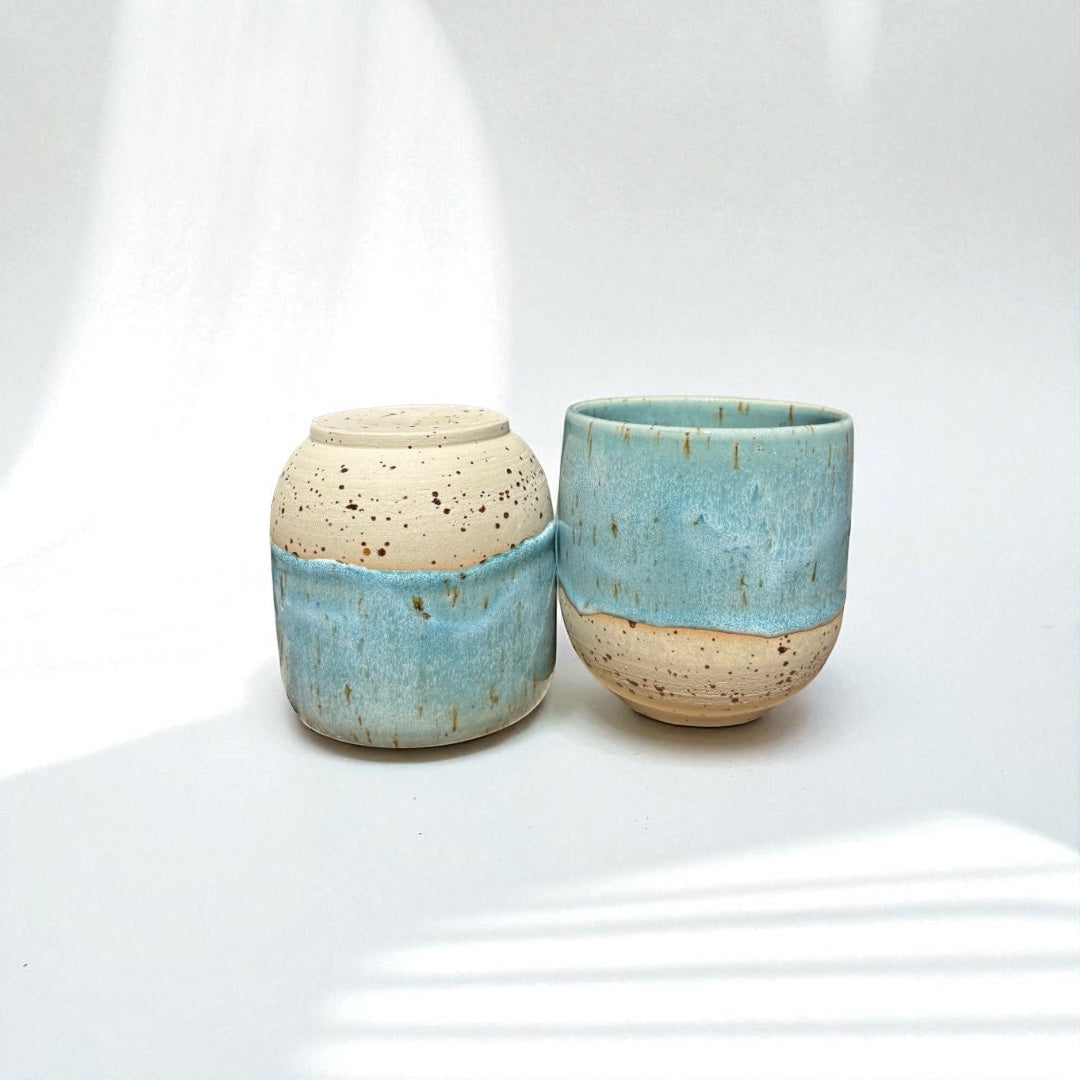Handgemachte Keramiktasse - Ocean Cup (Spots)