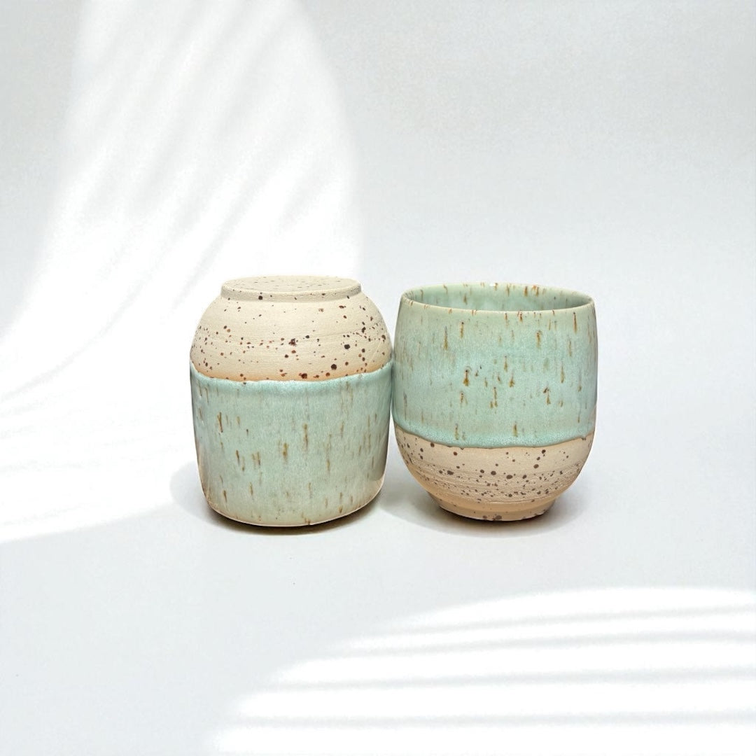 Handgemachte Keramiktasse - Meadow Cup Spots