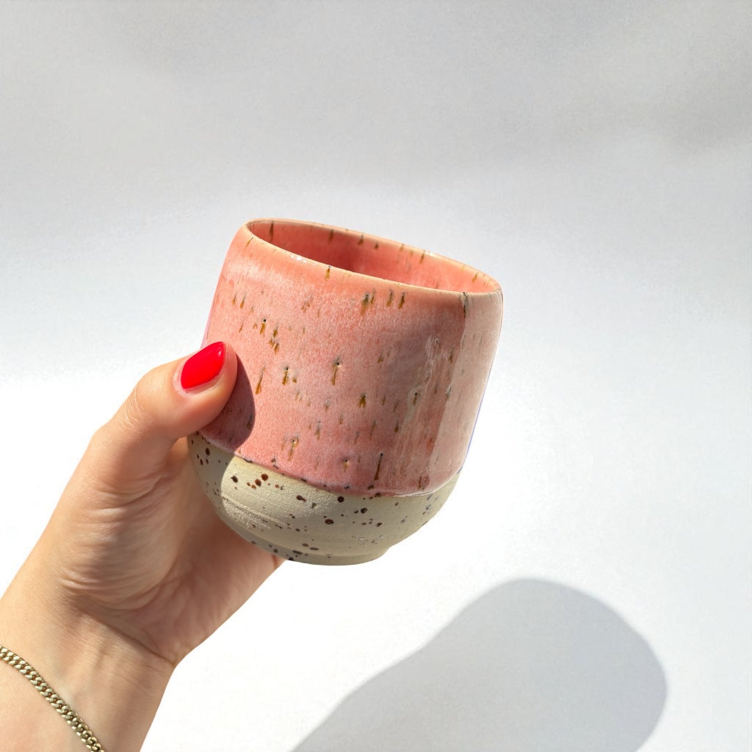 Handgemachte Keramiktasse - Blossom Cup Spots