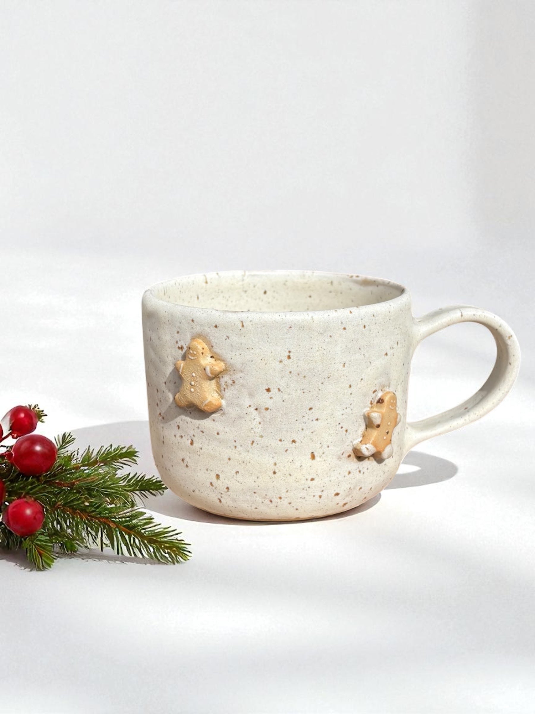 Handgemachte Keramiktasse - Baby Gingerbread Cup Henkel