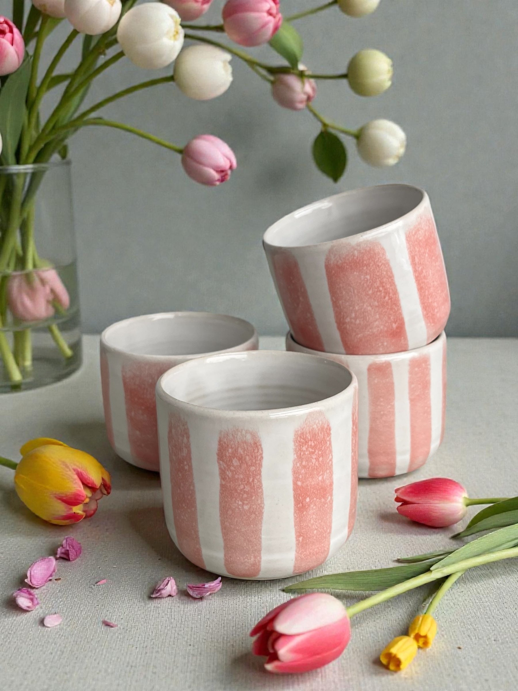 Handgemachte Keramiktasse - Strawberry Milk (big)