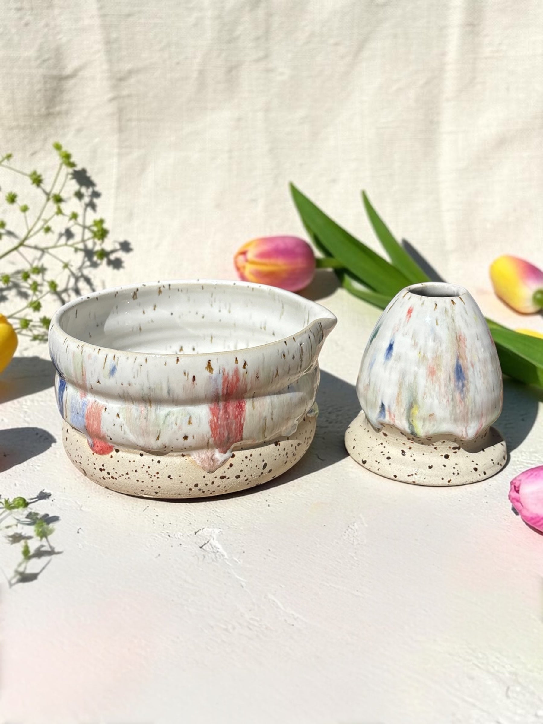 Keramik Matcha Bowl mit Chasenhalter – Konfetti