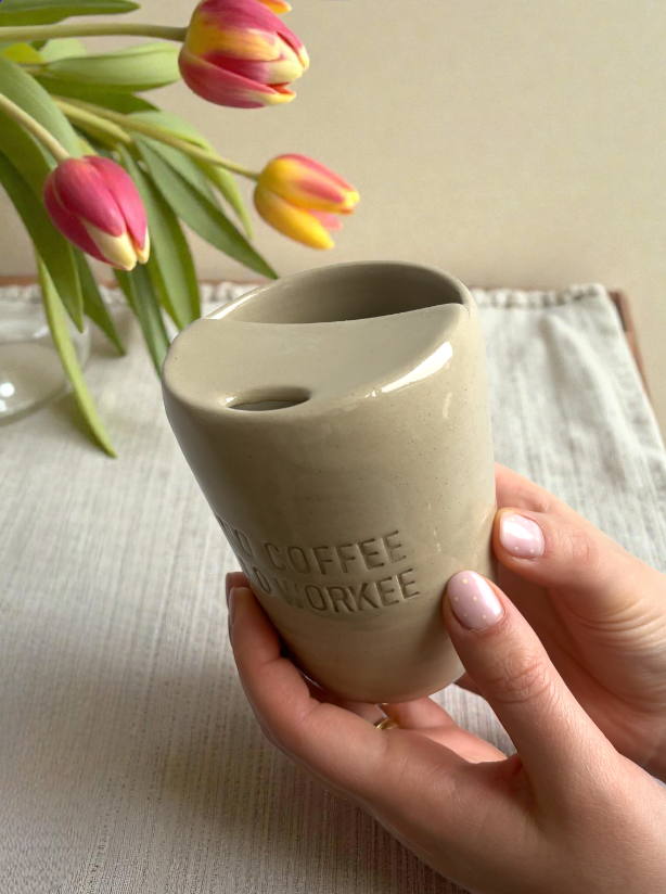 Handgemachte Keramiktasse - To Go Mug „No Coffee No Workee“